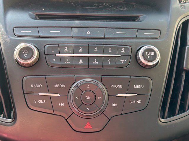 Used 2017 Ford Focus SE w/ Cold Weather Package FWD image 25
