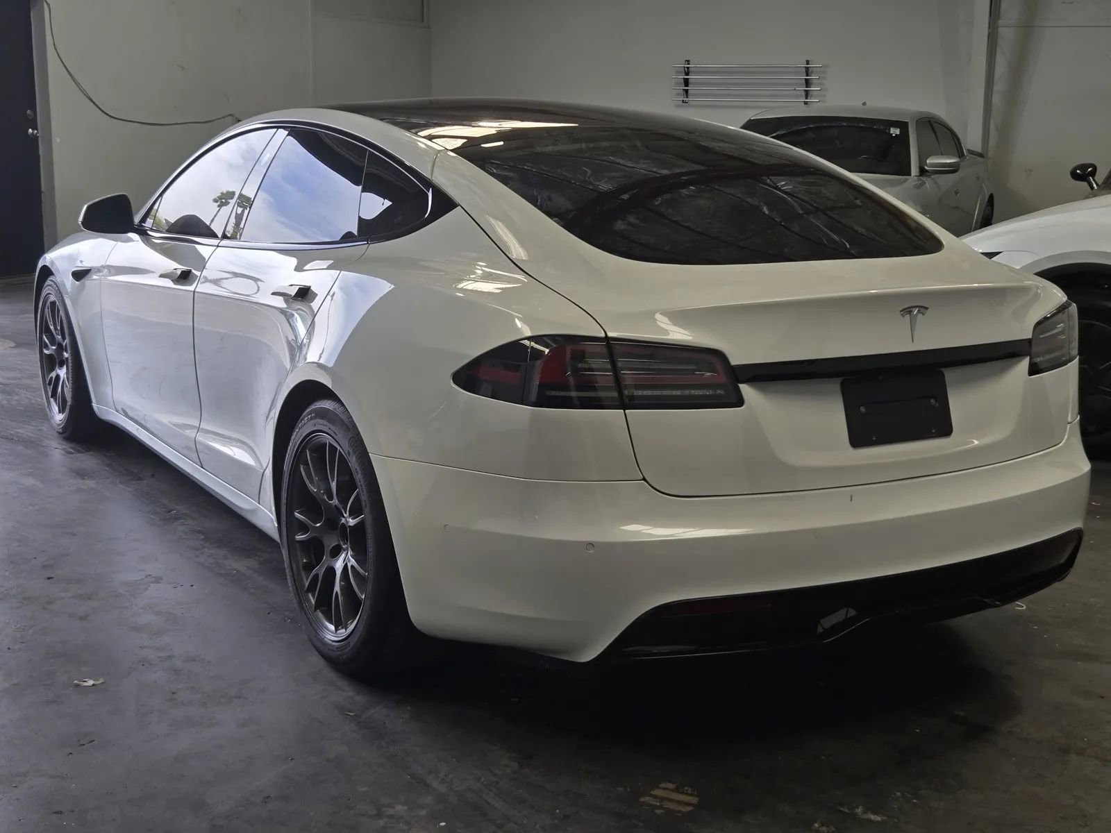 Used 2023 Tesla Model S Standard Range AWD/4WD image 2