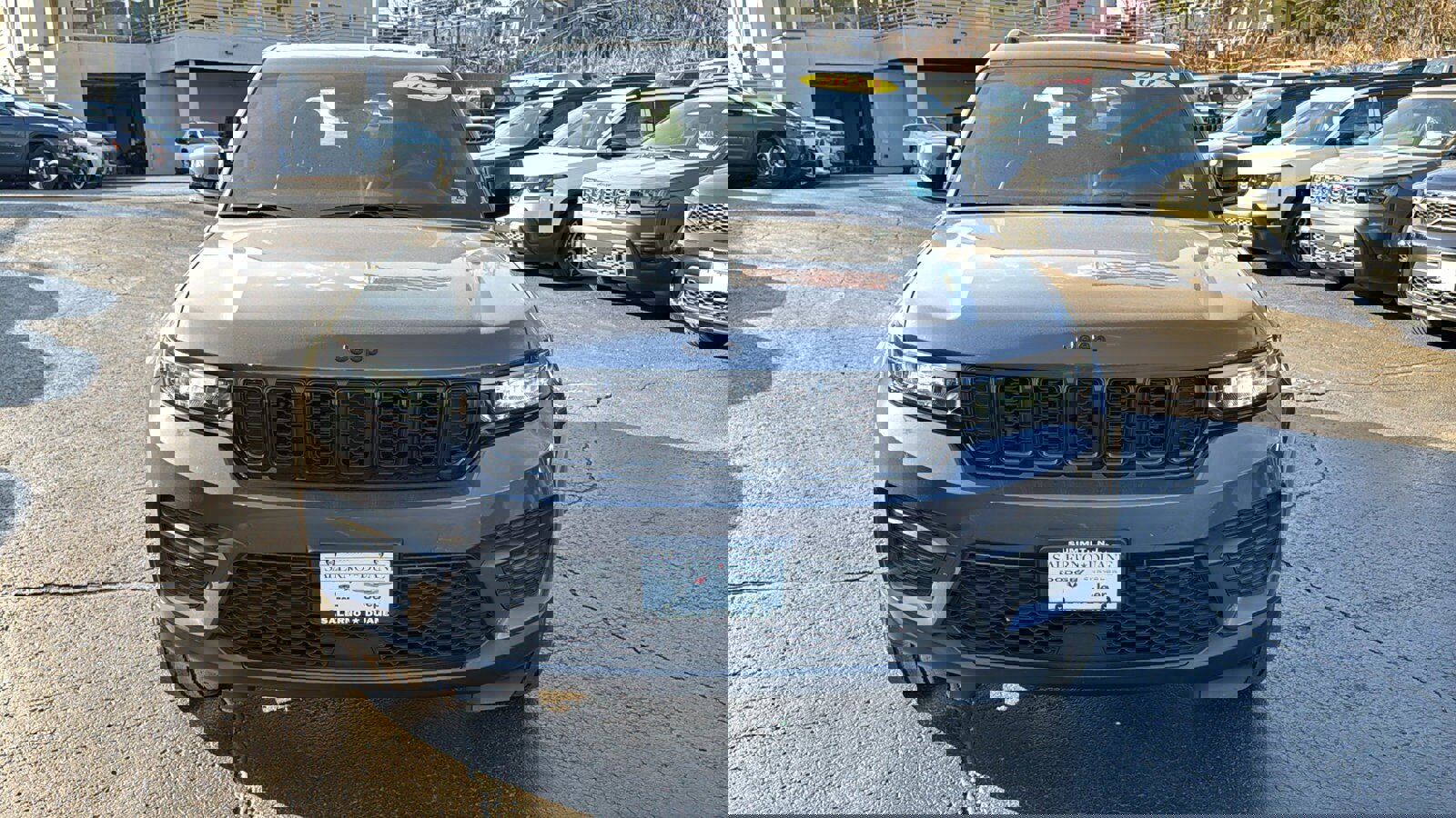 Used 2023 Jeep Grand Cherokee Altitude image 13