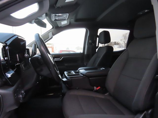 Used 2025 Chevrolet Silverado 1500 LT AWD/4WD image 22