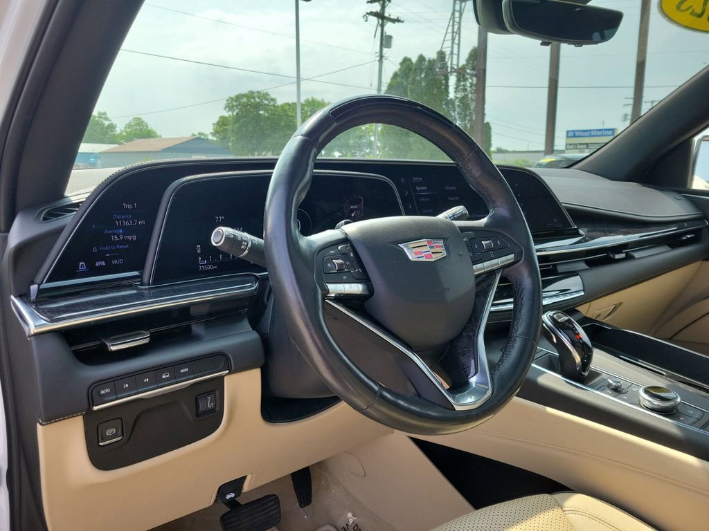 Used 2022 Cadillac Escalade ESV Premium Luxury AWD/4WD image 23