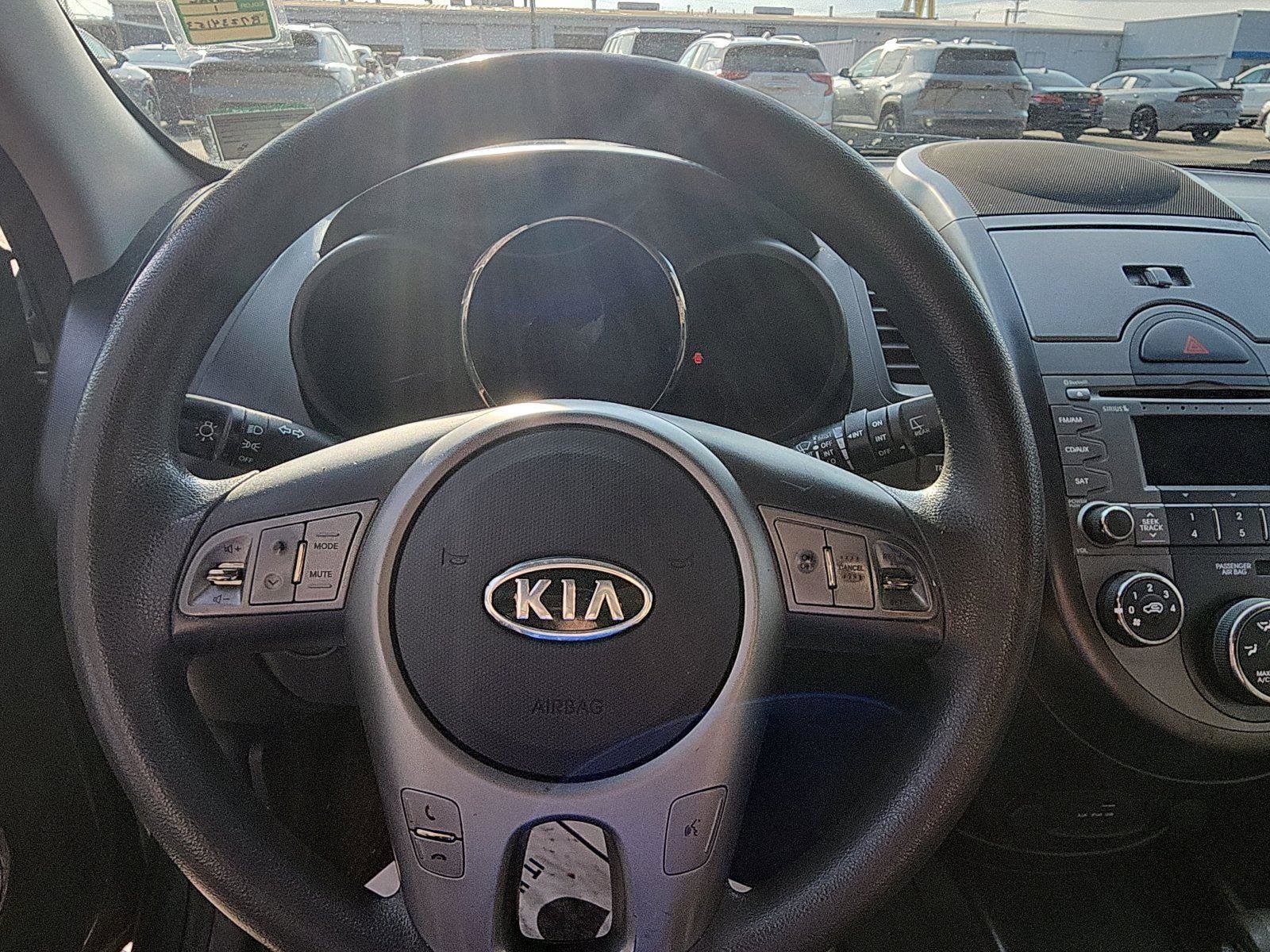 Used 2011 Kia Soul + w/ Audio Pkg image 12