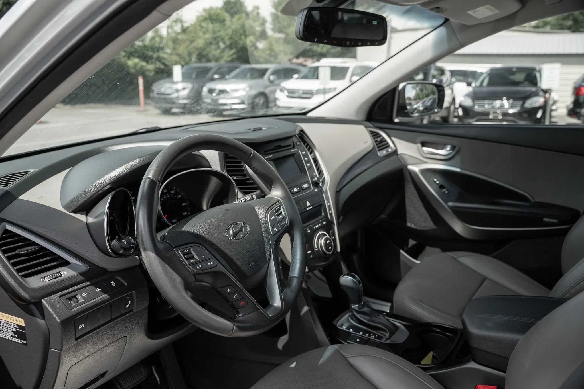 Used 2014 Hyundai Santa Fe Sport w/ Premium Equipment Package 03 FWD image 6