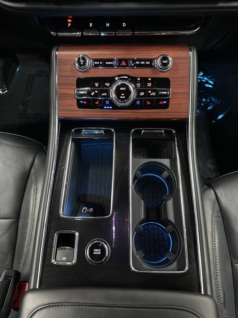 Used 2023 Lincoln Aviator Reserve w/ Equipment Group 201A image 25