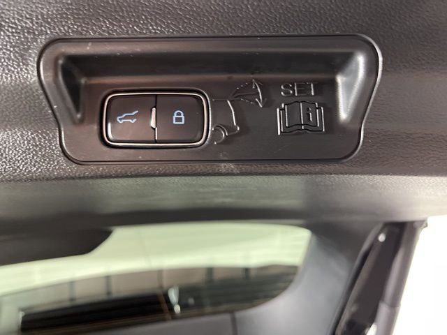 Used 2024 Ford Explorer XLT w/ Equipment Group 202A RWD image 50