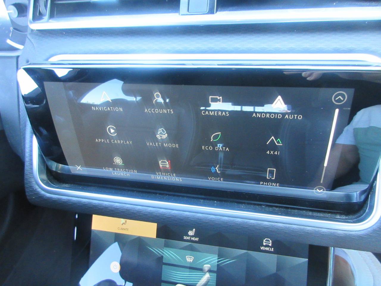 Used 2023 Land Rover Range Rover Velar R-Dynamic S AWD/4WD image 65