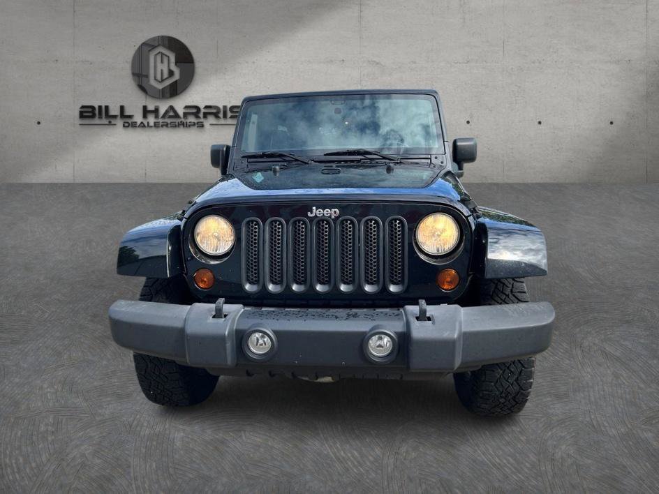 Used 2012 Jeep Wrangler Unlimited Sahara w/ Dual Top Group AWD/4WD image 2