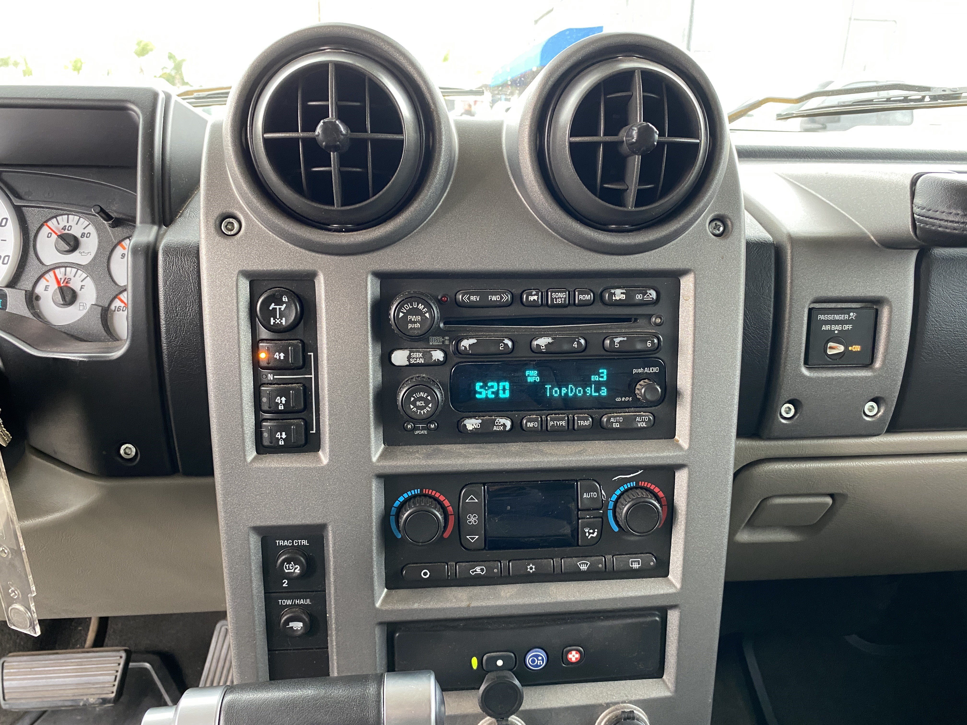 Used 2003 HUMMER H2 w/ Preferred Equipment Group AWD/4WD image 15