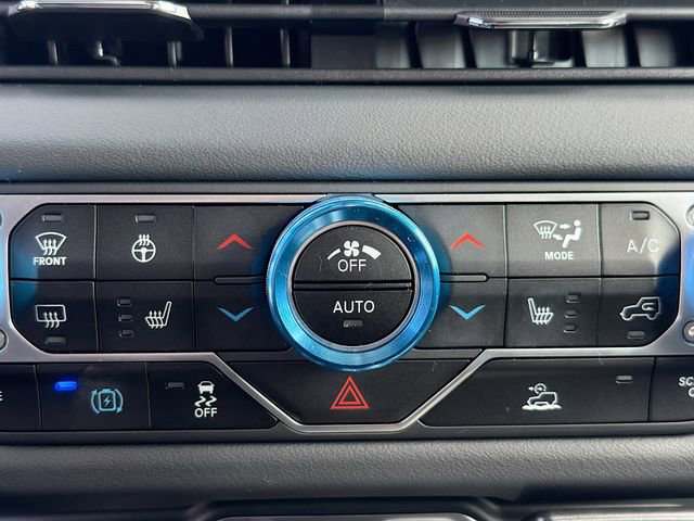 Used 2024 Jeep Wrangler Unlimited Rubicon 4xe w/ Technology Group image 17