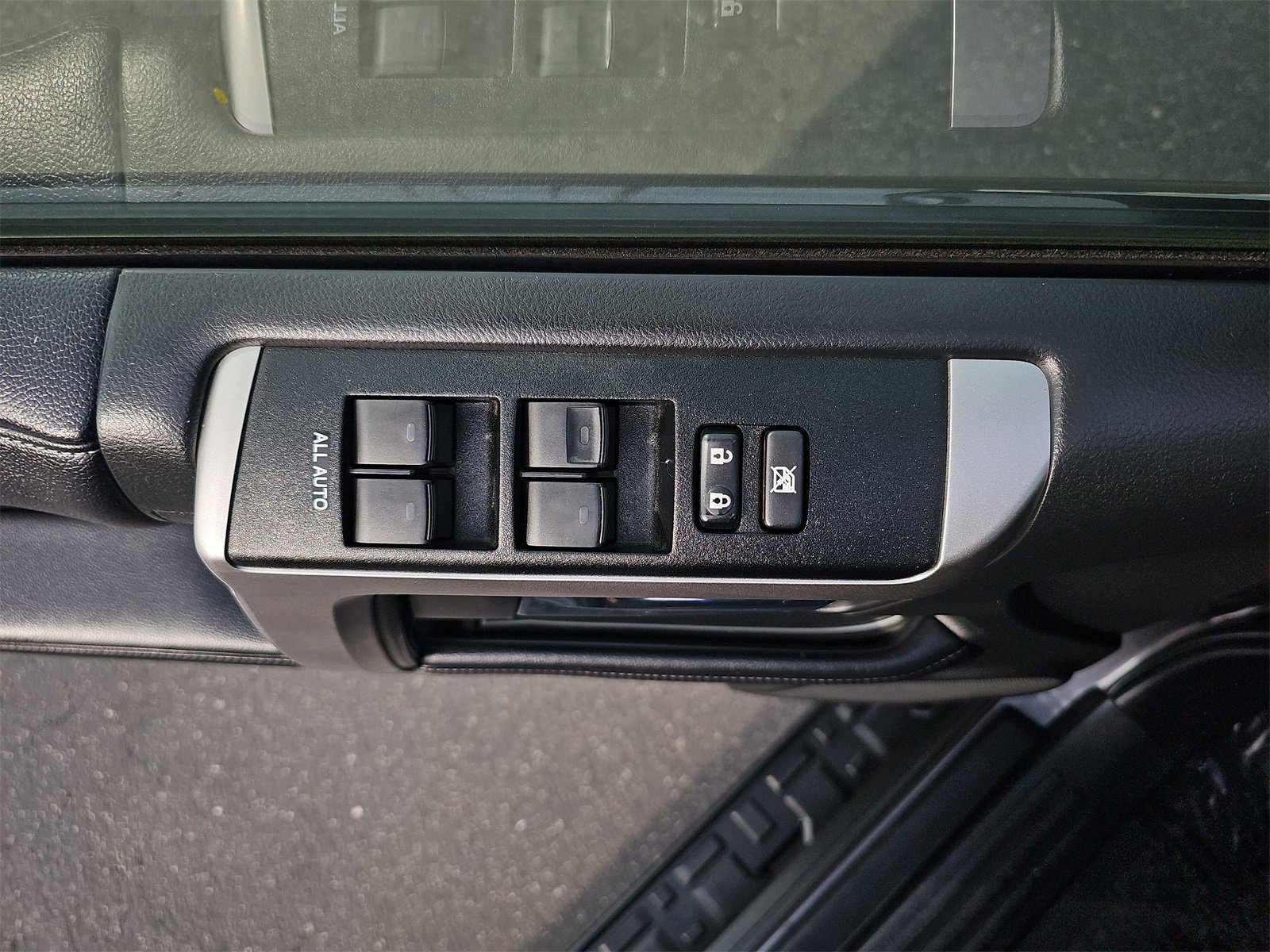 Used 2019 Toyota 4Runner 2WD image 28