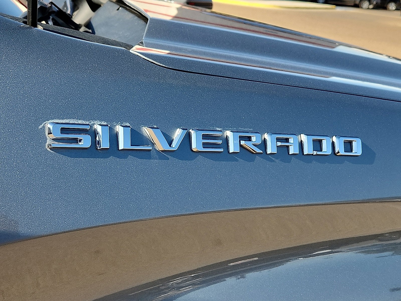 Used 2025 Chevrolet Silverado 1500 LT image 8