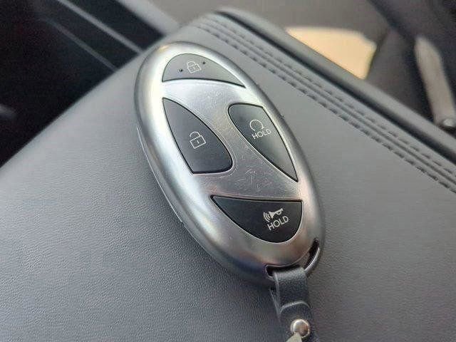 Used 2025 Hyundai Santa Fe Calligraphy image 32