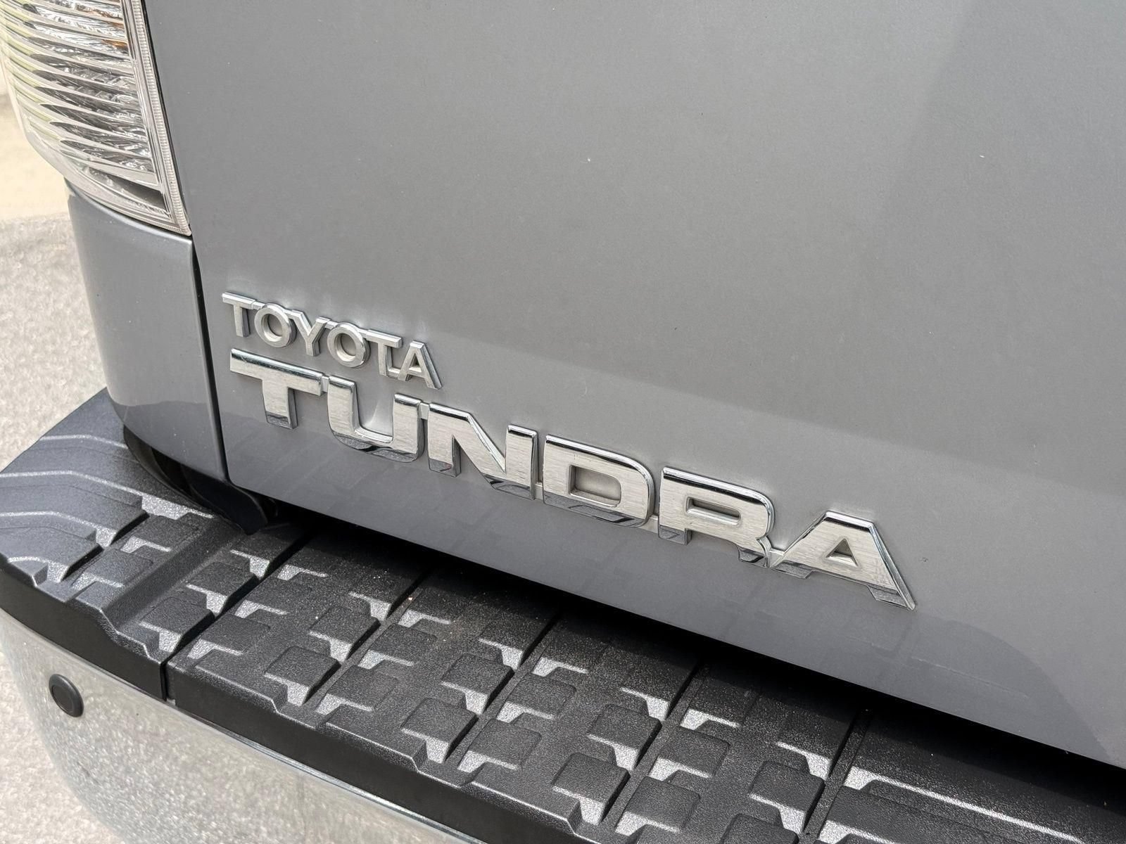 Used 2012 Toyota Tundra Limited w/ Platinum Pkg AWD/4WD image 10