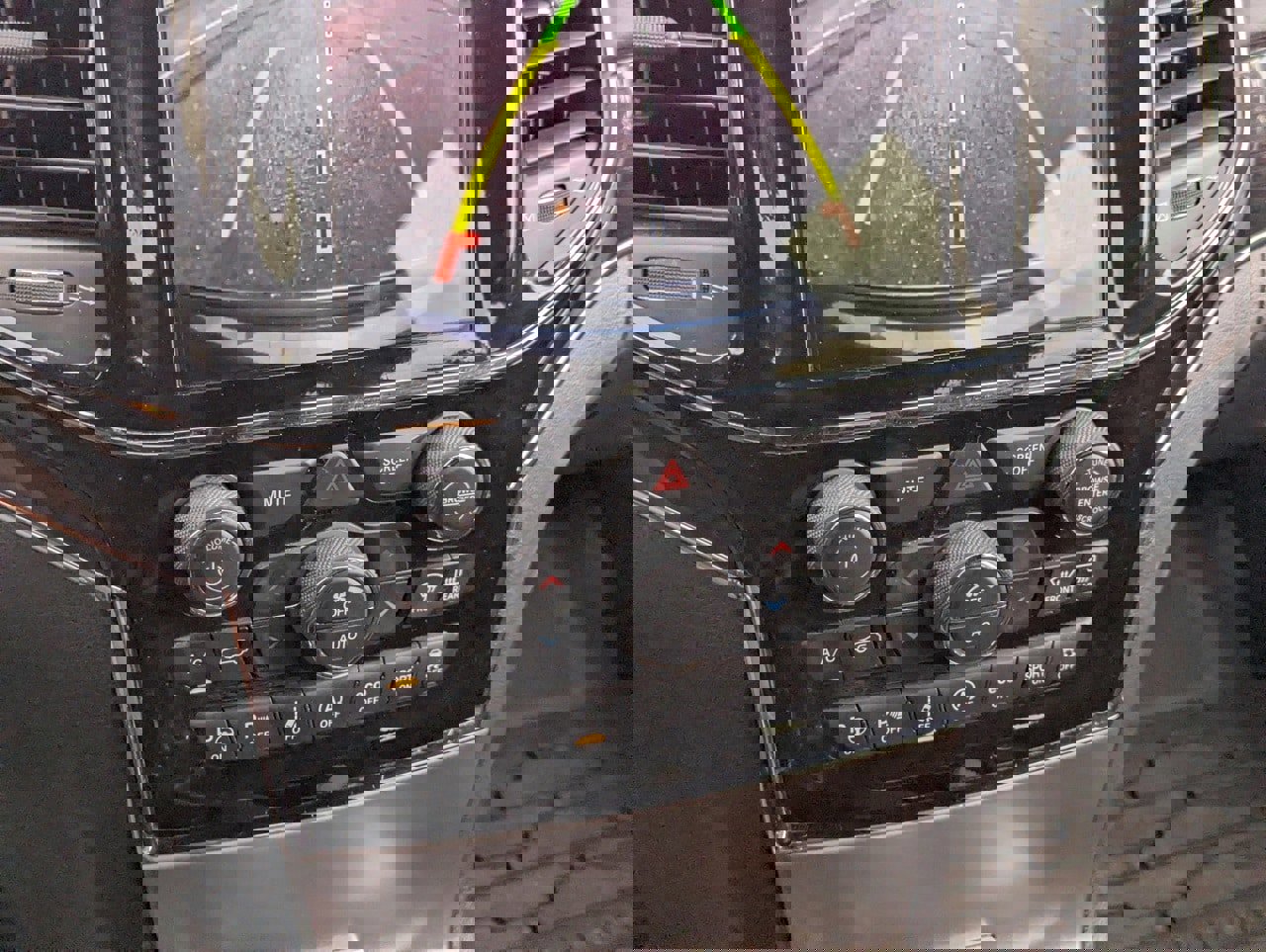 Used 2021 Jeep Grand Cherokee Trailhawk image 23