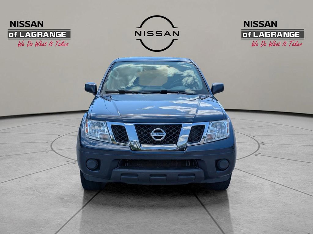 Used 2019 Nissan Frontier SV RWD image 2