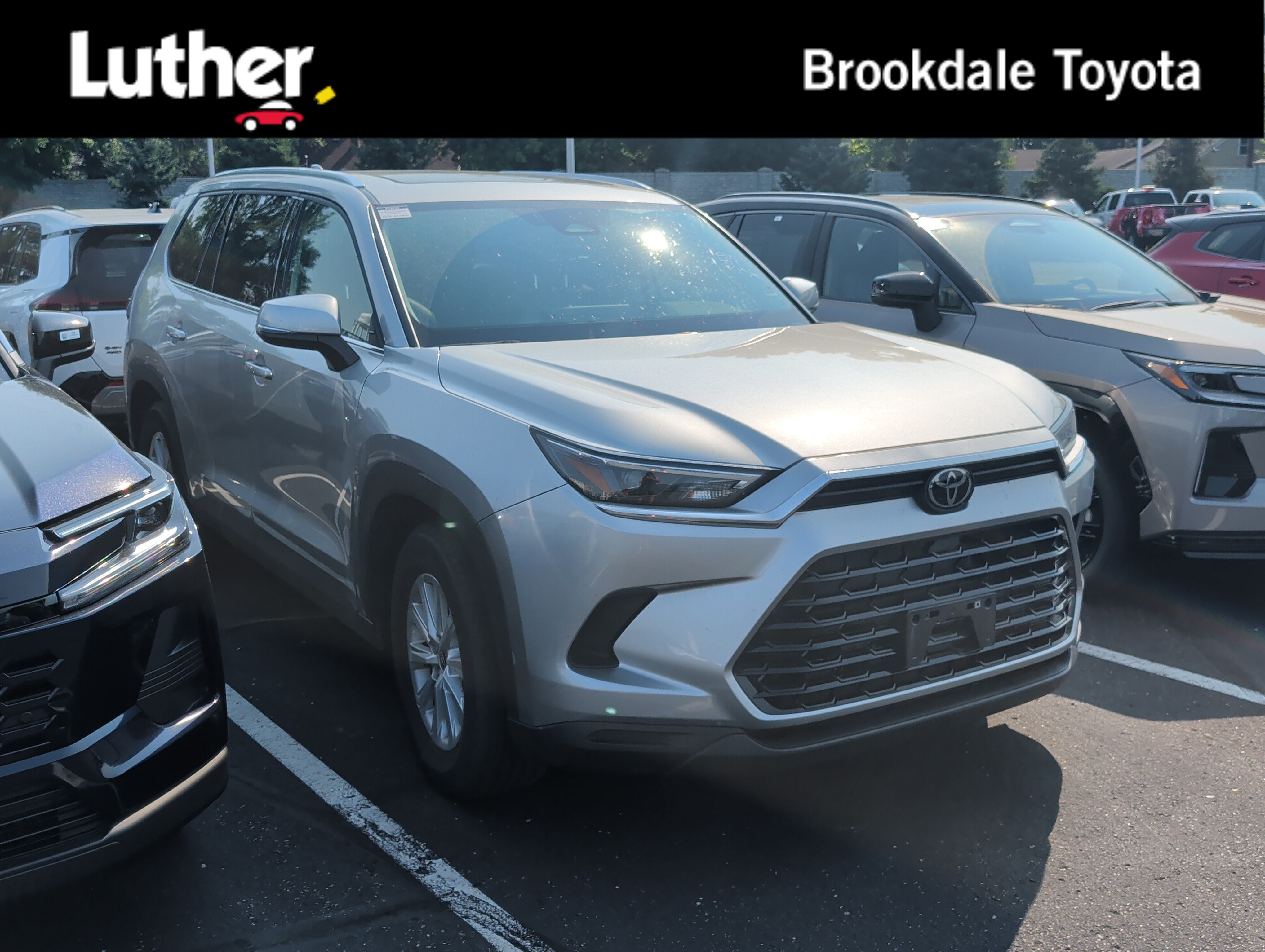 Certified 2025 Toyota Grand Highlander AWD image 1