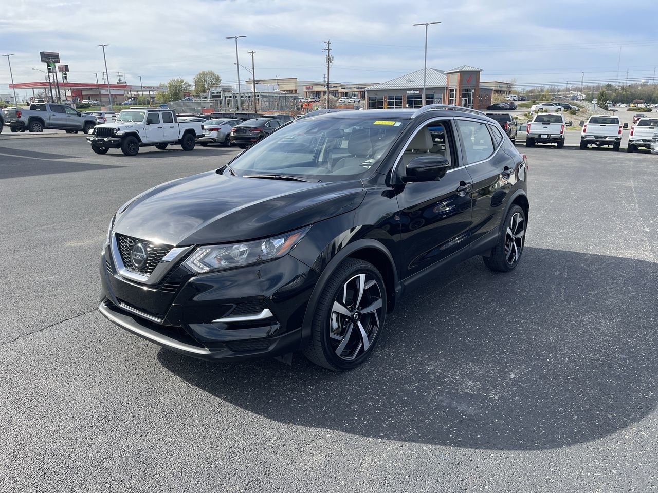 Used 2022 Nissan Rogue Sport SL