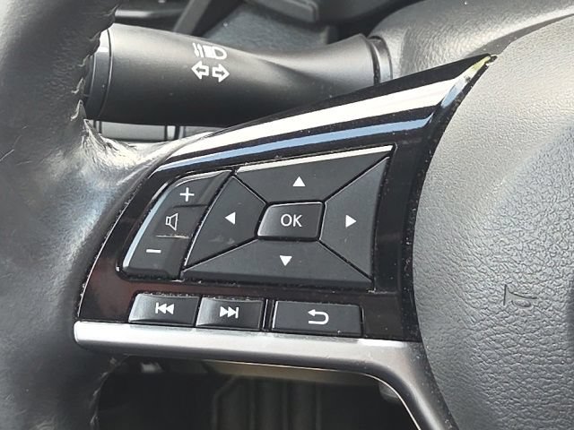 Used 2023 Nissan Altima 2.5 SV w/ SV Premium Package FWD image 31