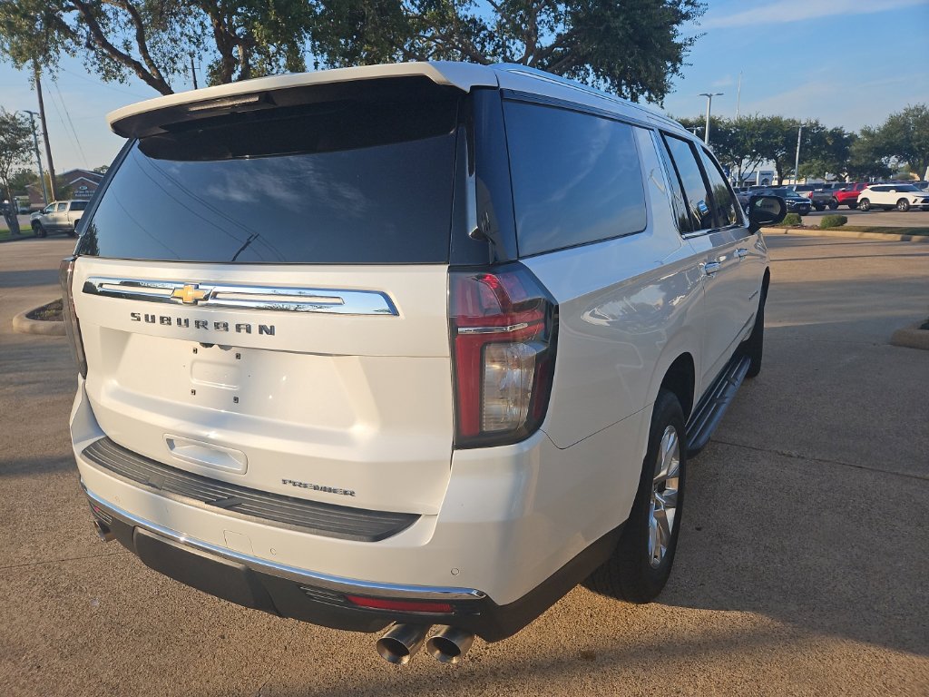Used 2021 Chevrolet Suburban Premier AWD/4WD image 5