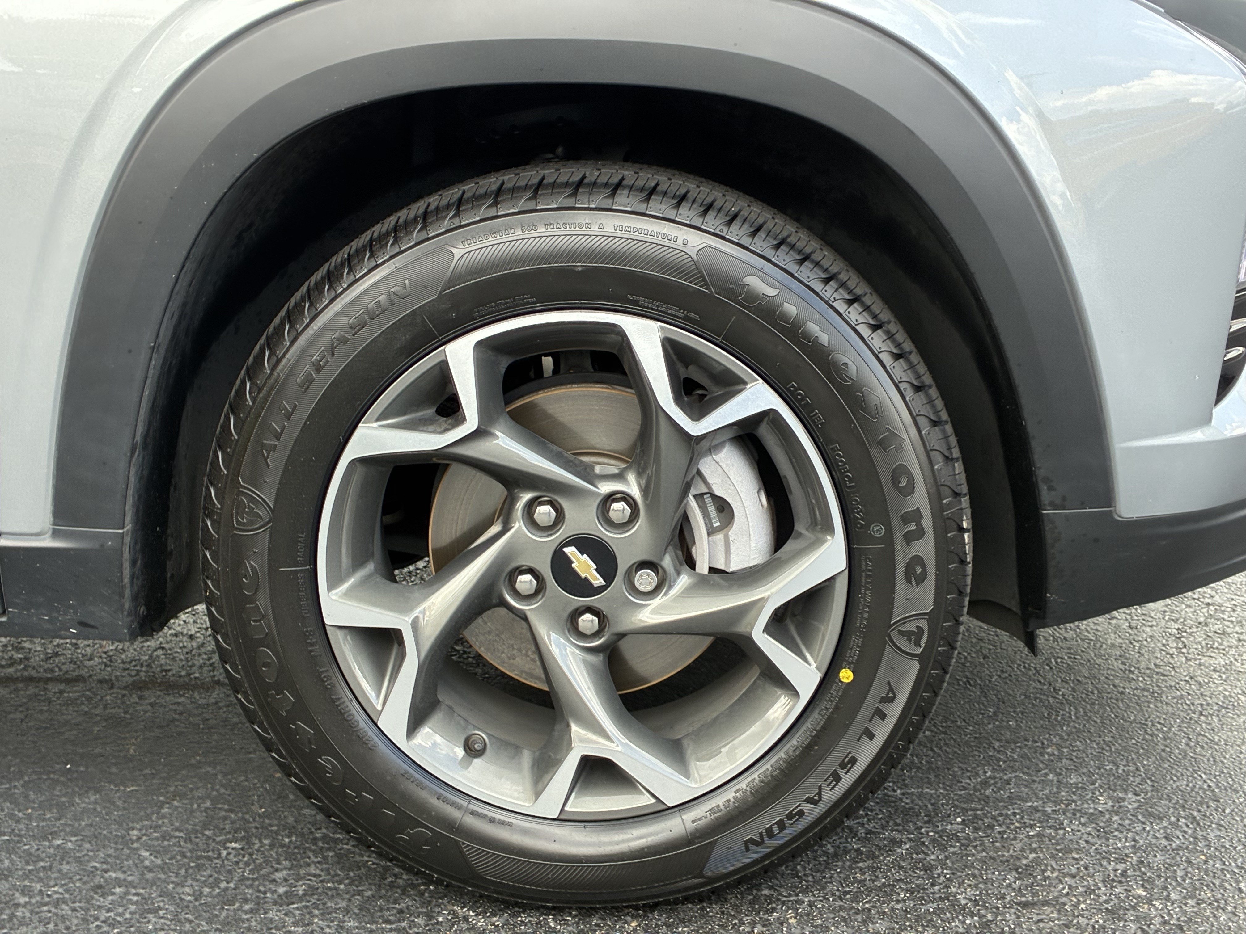 Used 2025 Chevrolet Trax LT w/ Driver Confidence Package FWD image 6