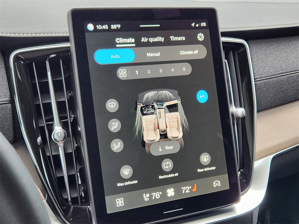 Used 2025 Volvo XC90 B6 Core w/ Protection Package Premier image 14