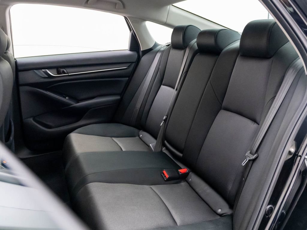 Used 2018 Honda Accord LX image 18