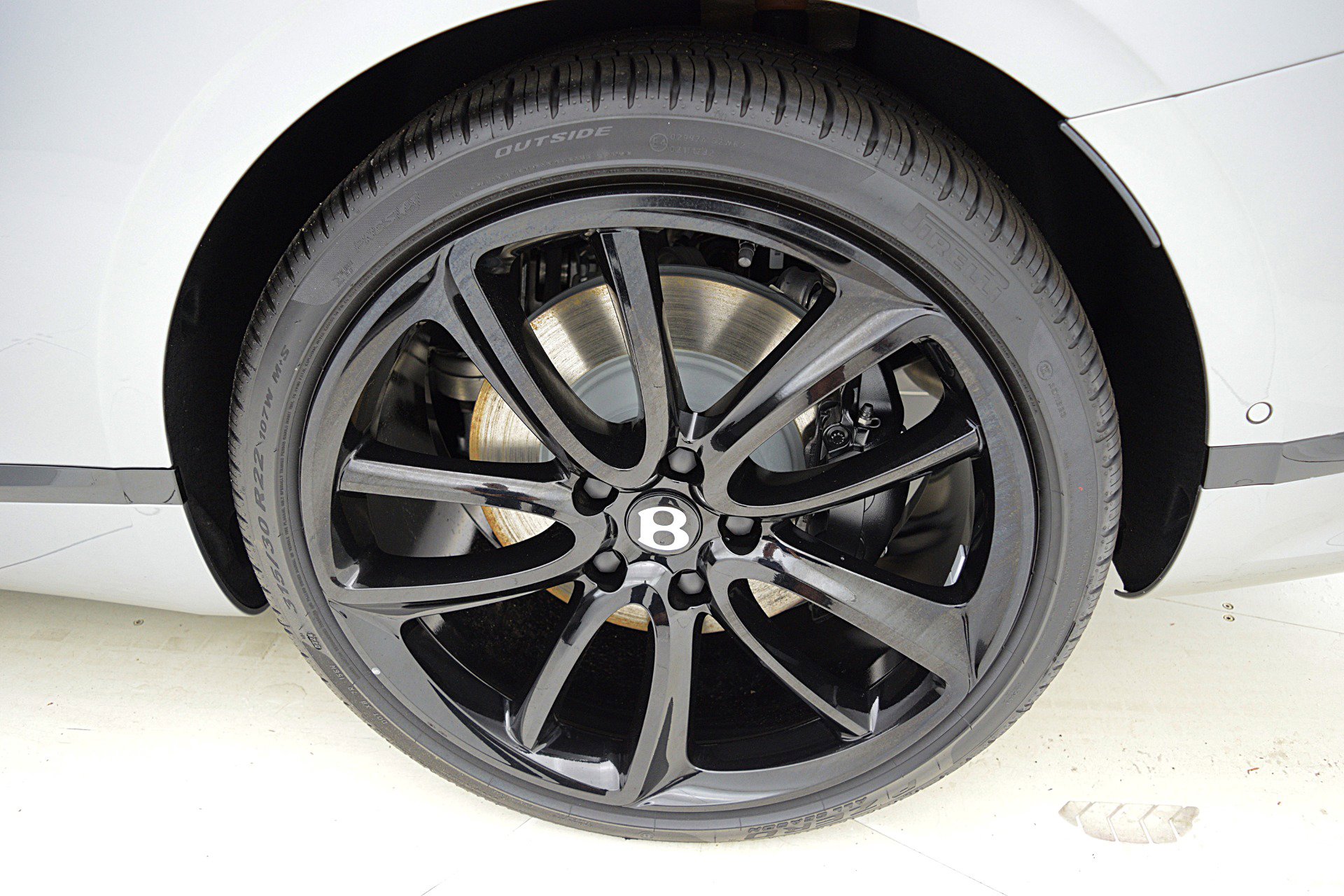 Used 2024 Bentley Continental GT image 46