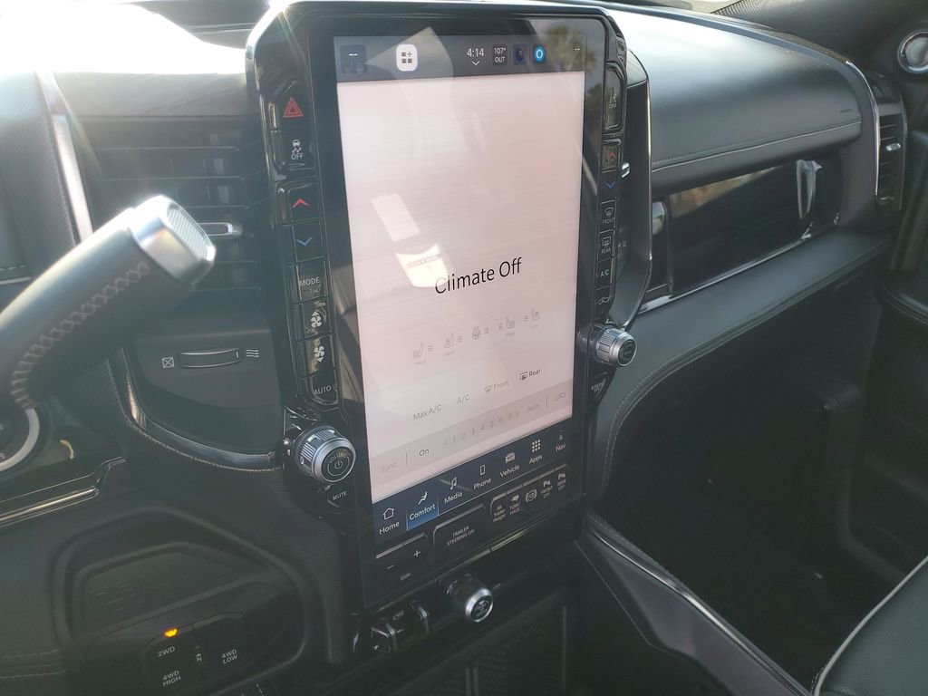 Used 2025 RAM 3500 Limited image 21