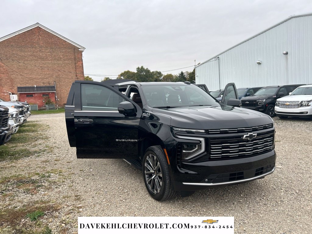 Used 2026 Chevrolet Suburban High Country w/ Sun And Tow Package AWD/4WD image 31