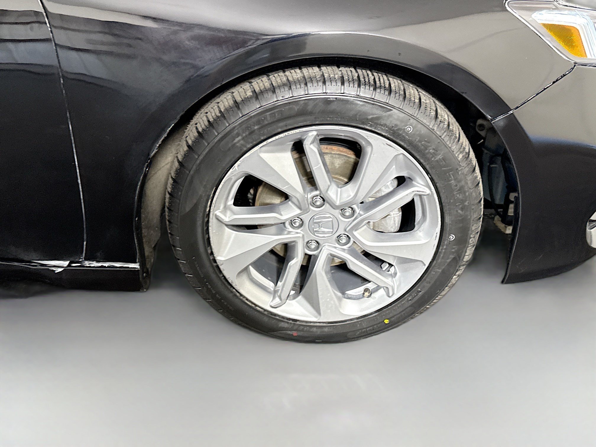 Used 2019 Honda Accord LX image 32