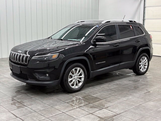Used 2019 Jeep Cherokee Latitude w/ Cold Weather Group FWD image 5