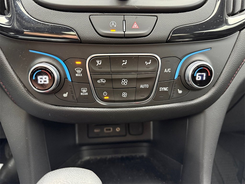 Used 2023 Chevrolet Equinox RS image 33