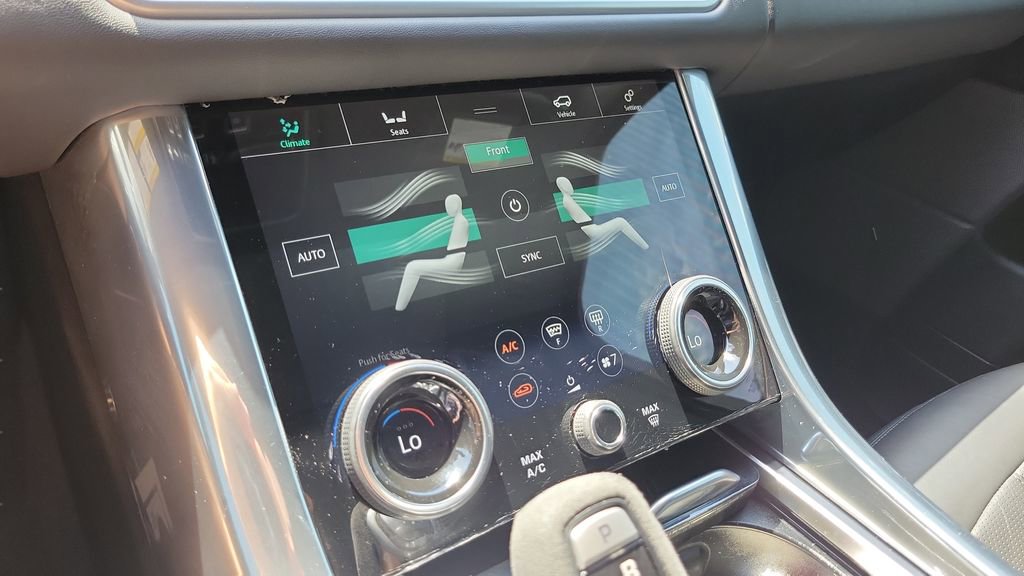 Used 2020 Land Rover Range Rover Sport HST image 31