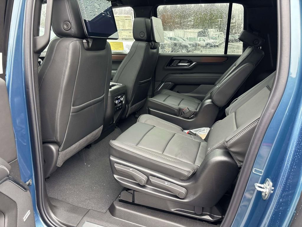 New 2026 GMC Yukon XL Denali w/ Advanced Technology Package image 6