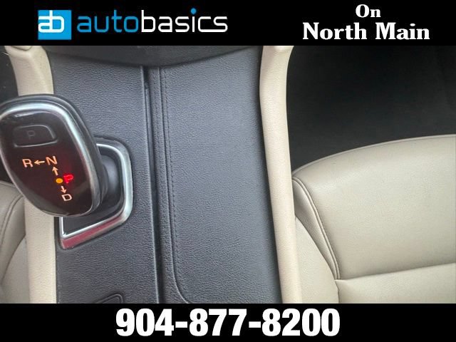Used 2017 Cadillac XT5 FWD image 12