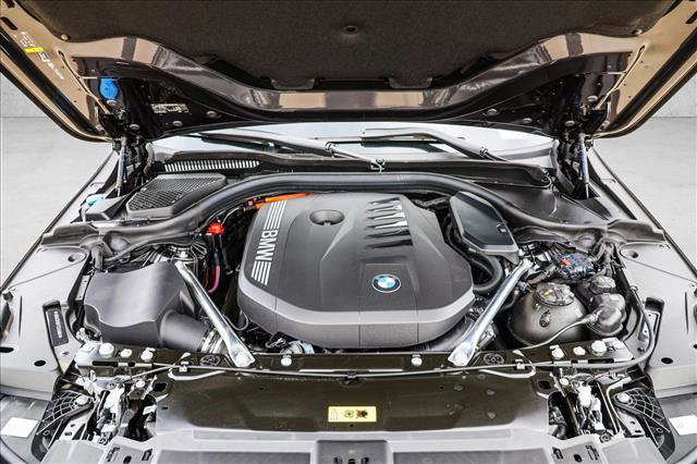 New 2026 BMW 550e xDrive image 26