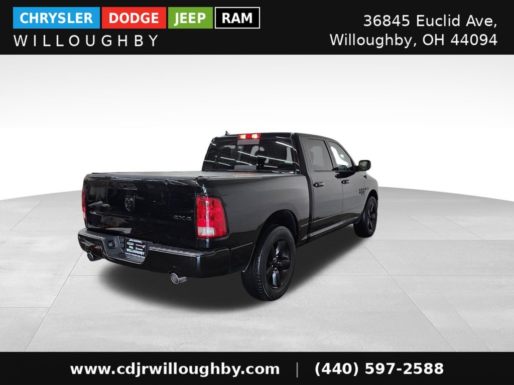 Used 2019 RAM 1500 Classic SLT w/ Black Appearance Group AWD/4WD image 9