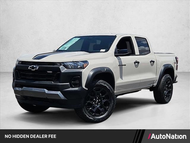 New 2026 Chevrolet Colorado Trail Boss w/ LPO, Hood Decal Package