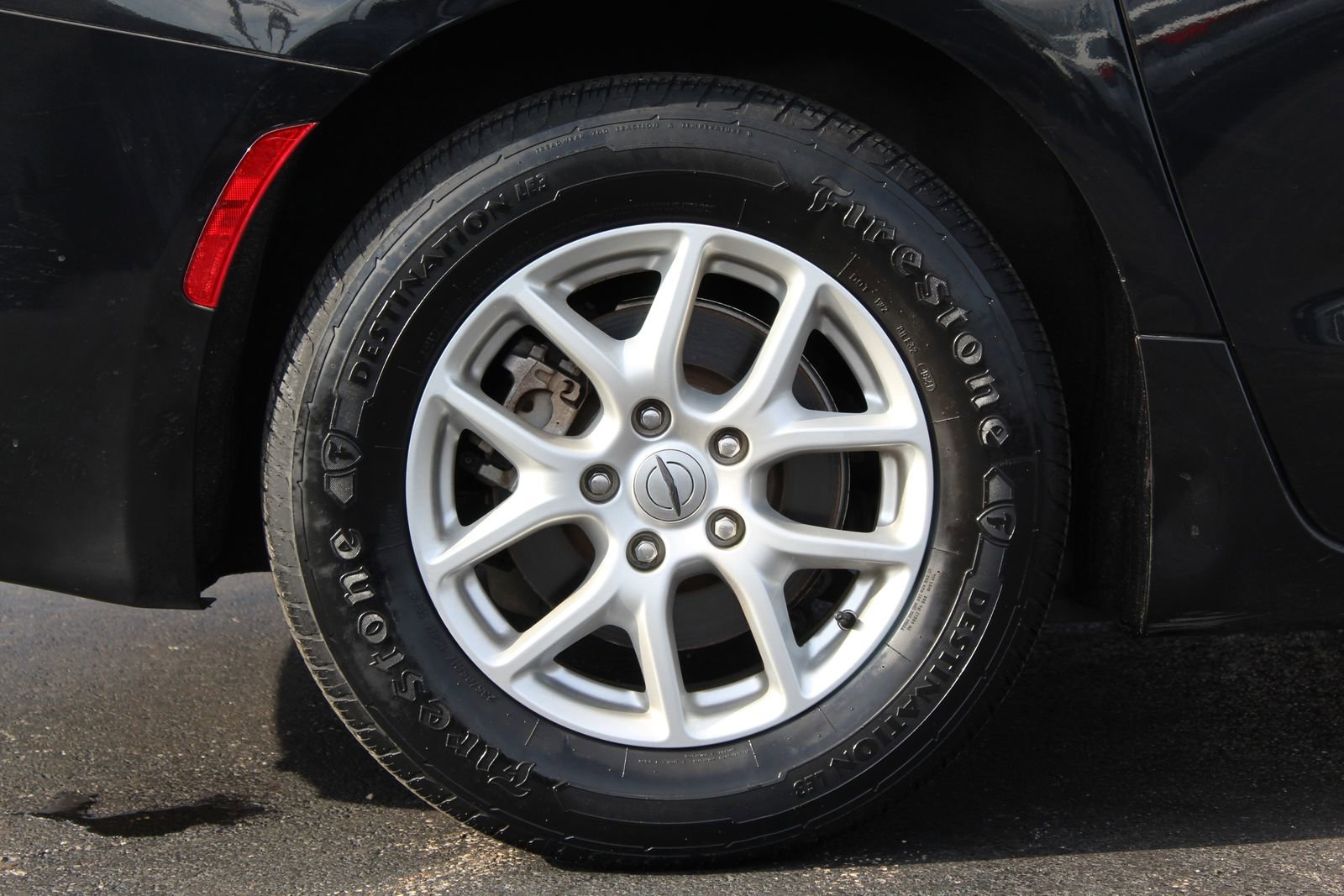 Used 2021 Chrysler Voyager Lxi image 25