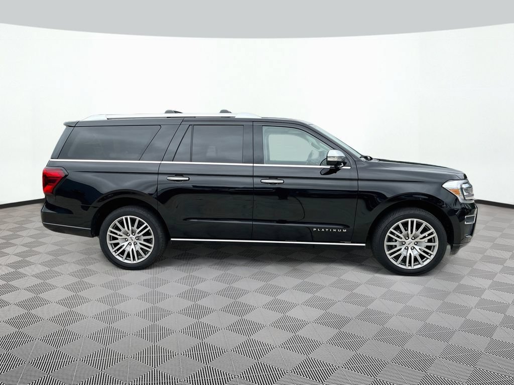 Used 2022 Ford Expedition Max Platinum AWD/4WD image 4