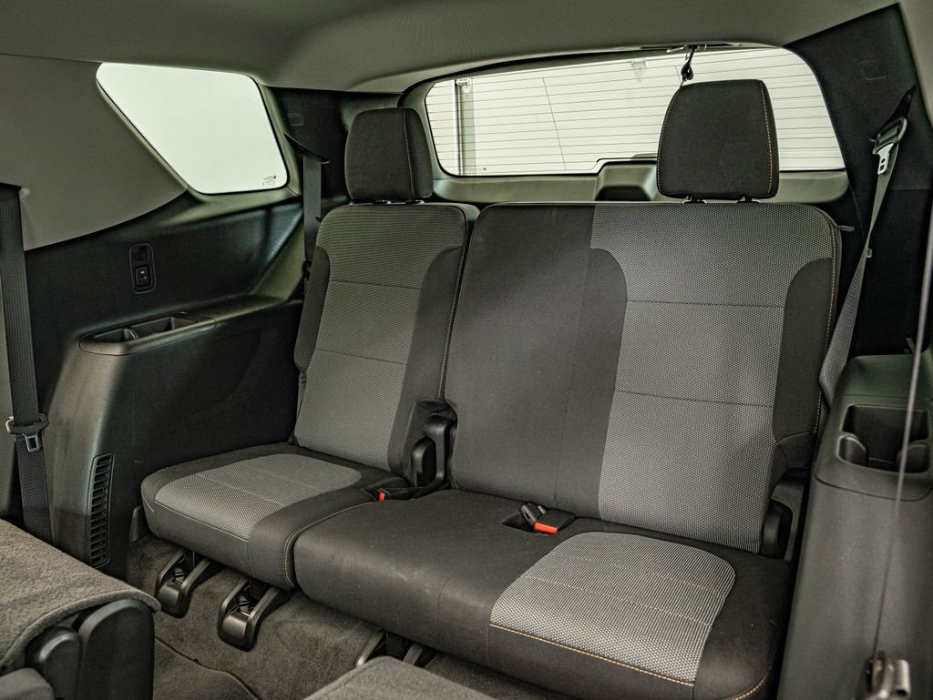 Used 2020 Chevrolet Traverse LT FWD image 31