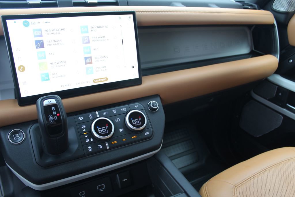 Used 2024 Land Rover Defender 130 S image 14