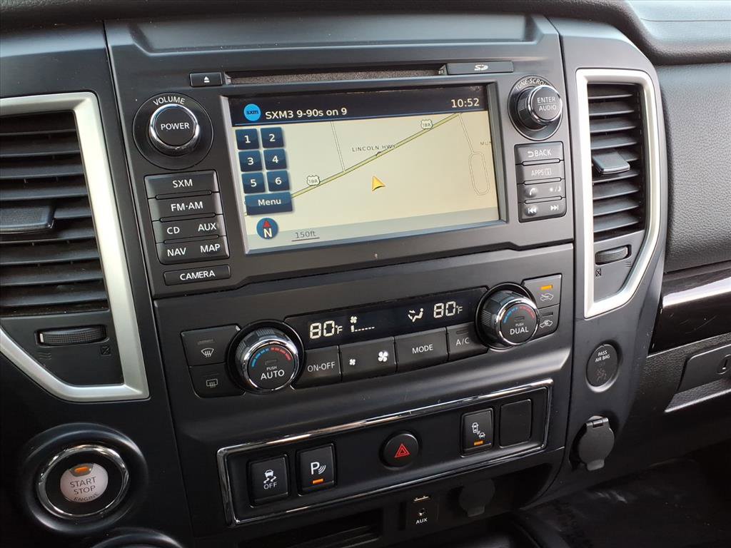 Used 2018 Nissan Titan SV w/ SV Convenience Package image 25