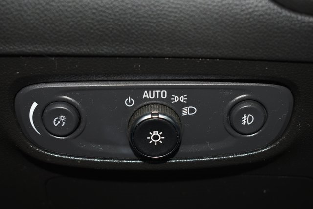 Used 2023 Buick Encore GX Select image 16