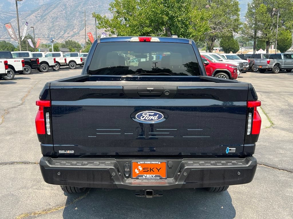 Used 2025 Ford F150 Lightning XLT AWD/4WD image 10
