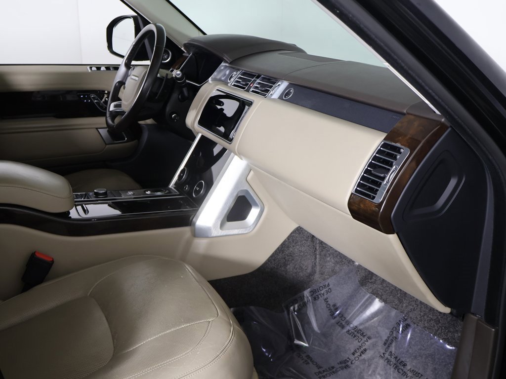 Used 2020 Land Rover Range Rover HSE image 29