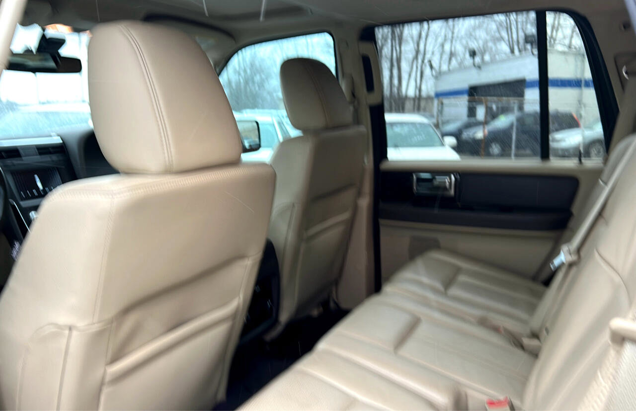 Used 2016 Lincoln Navigator Reserve image 7
