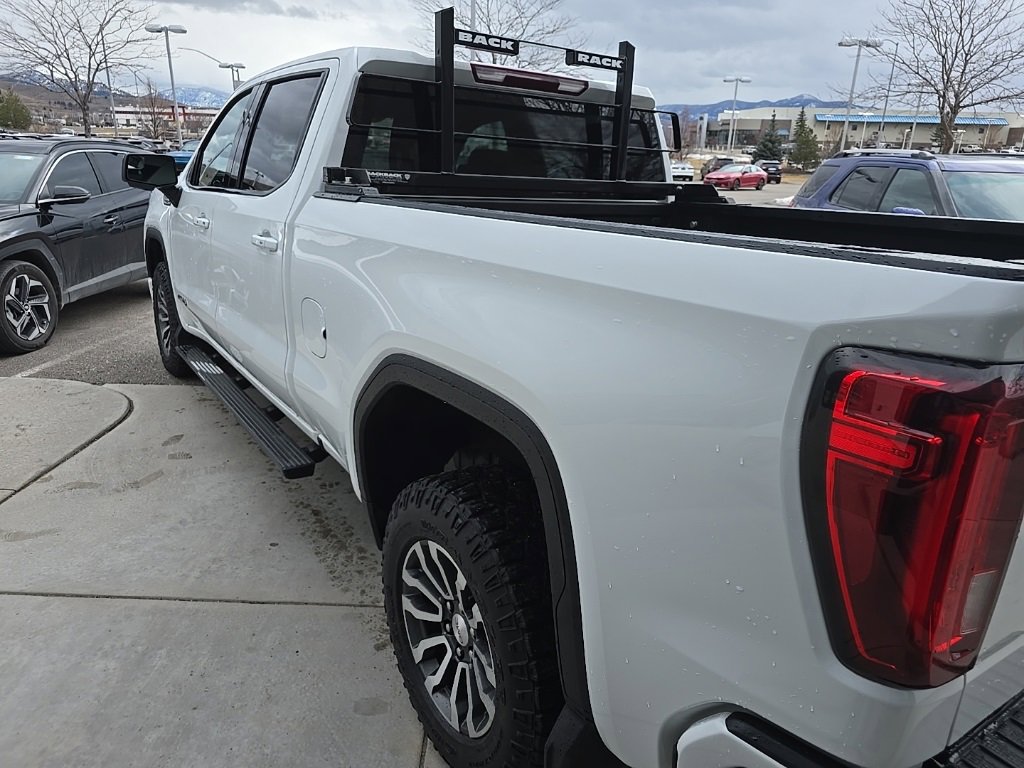 Used 2022 GMC Sierra 1500 AT4 image 4