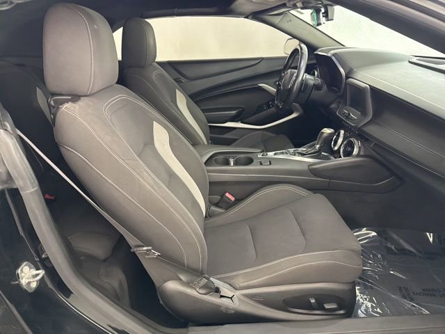 Used 2018 Chevrolet Camaro LT w/ RS Package image 22
