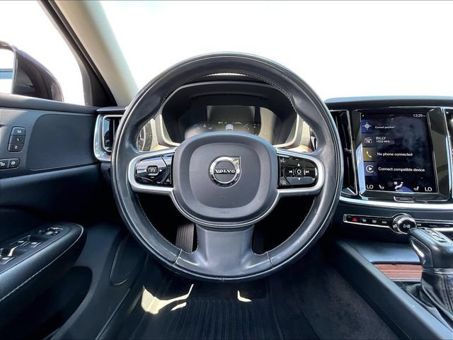 Used 2021 Volvo S60 T5 Momentum w/ Premium Package AWD/4WD image 17